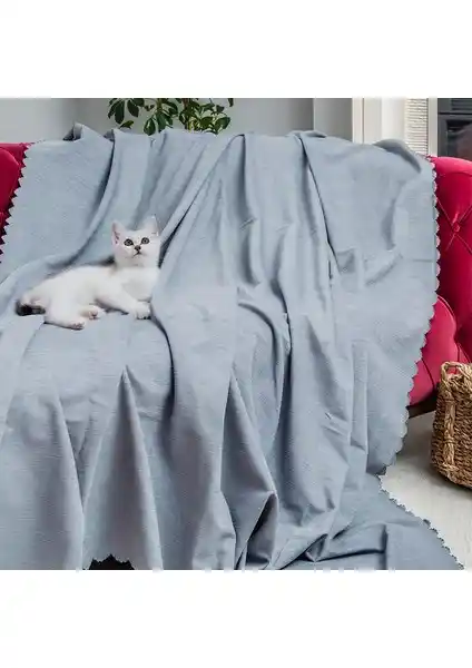 Latuda Concept Kaymaz Koltuk Örtüsü: Estetik ve Konforun Buluştuğu Çözüm