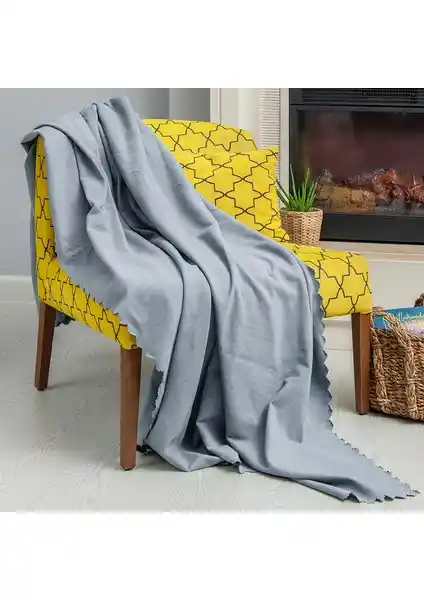 Latuda Concept Tekli Koltuk Örtüsü: Modern Tasarım ve Dayanıklılık Bir Arada