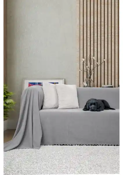 Latuda Konsept Kaymaz Koltuk Örtüsü: Dayanıklı ve Estetik Koruma Çözümü