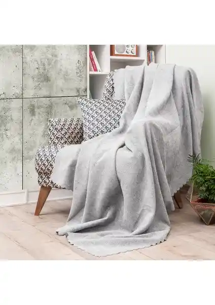 Latuda Şönil Jakarlı Desenli Kaymaz Koltuk Şalı: Estetik ve Dayanıklı Koruma Çözümü