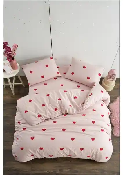 Lydia Home Çift Kişilik Desenli Nevresim Takımı: Estetik ve Konforun Buluşması