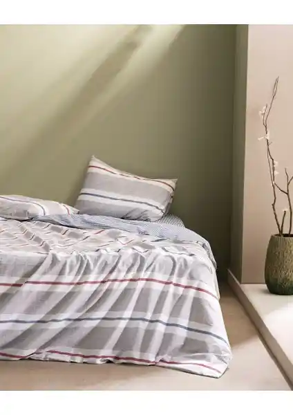 Madame Coco Burcet Çift Kişilik Ranforce Baskılı Nevresim Takımı Yatak Odası İçin Şık ve Konforlu Tasarım