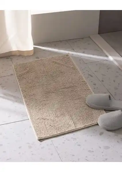 Madame Coco Conques Banyo Paspas: Şıklık ve Konfor Sunan Dayanıklı Banyo Aksesuarı