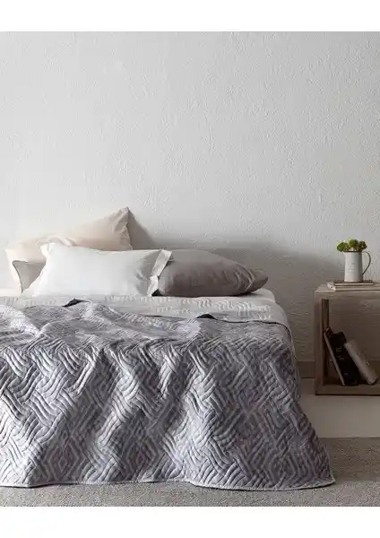 Madame Coco Darcia King Size Yatak Örtüsü Modern ve Şık Tasarımıyla Yatak Odalarınıza Zarif Dokunuş