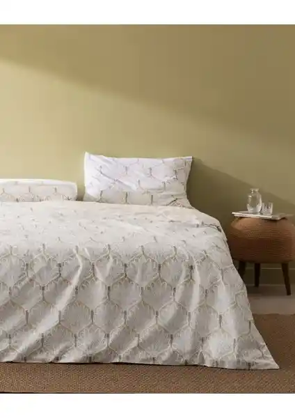 Madame Coco Kerman Tek Kişilik Baskılı Nevresim Takımı: Estetik ve Konforun Uyumlu Buluşması