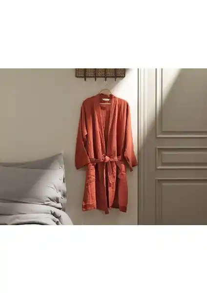 Madame Coco Zoe Müslin Unisex Kiremit Renkli Pamuk Bornoz 105 cm Boyutuyla Şıklık ve Konfor