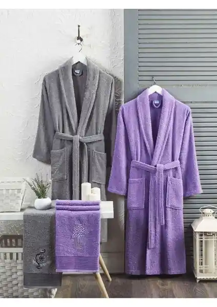 Mira Home 4 Parça Aile Bornoz Seti: Yüksek Kalite ve Konfor Sunan Modern Tasarım