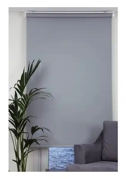 Modern ve Dayanıklı Açık Gri Kalın Kumaşlı Stor Perde - Kolay Montaj ve Şık Tasarım