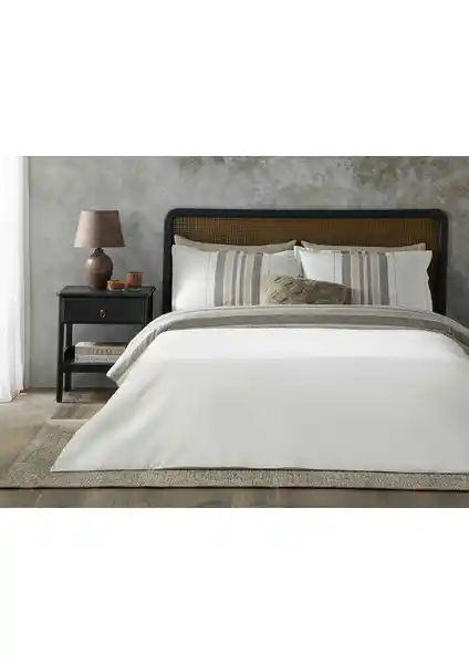 Modern ve Şık Çift Kişilik Nevresim Takımı English Home Grand Shiny Ipliği Boyalı