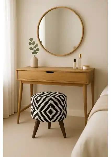 Modern ve Şık Lunova Home Ayaklı Dekoratif Puf, Çok Amaçlı ve Dayanıklı Tasarım