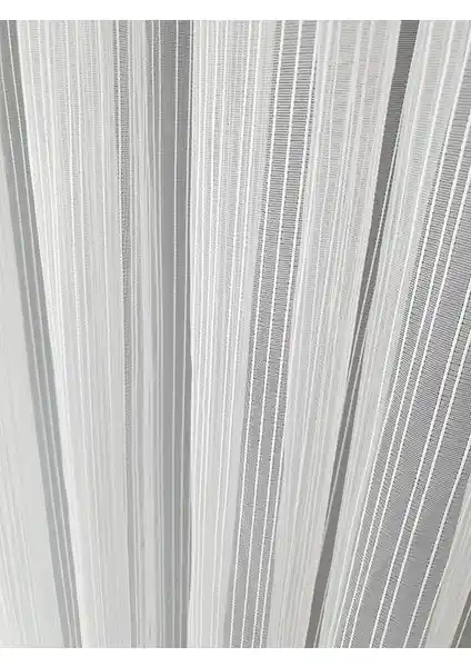 Modern ve Şık Perde Seçenekleri: BBB Zincir Ip Çizgili Tül Perde Özellikleri ve Avantajları