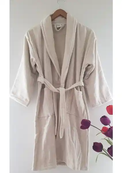 My Sweet Baby Kadife Çocuk Bornozu: Yumuşak ve Şık Tasarımıyla Konfor Sunar