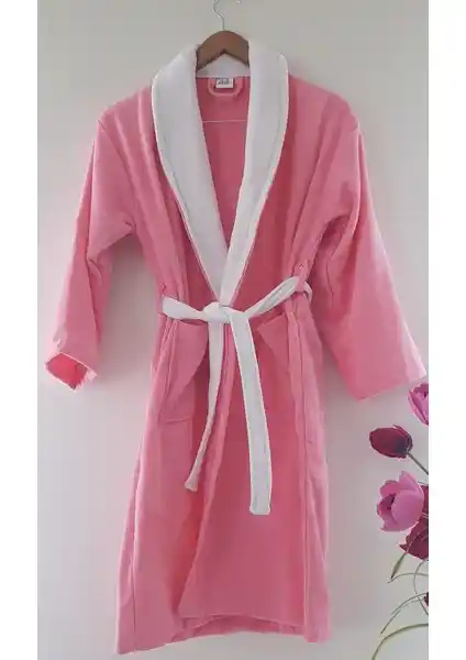 My Sweet Baby Kadife Çocuk Bornozu: Yumuşaklık ve Şıklığın Banyo Sonrası Çözümü