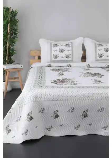 Örtüm Flower Lila Çift Kişilik Kapitone Yatak Örtüsü: Şıklık ve Konfor Sunan Doğal Pamuklu Tasarım