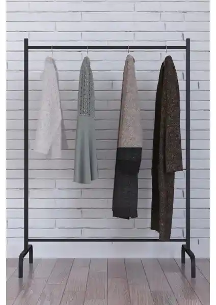 Remaks Plastik Ayaklı Metal Konfeksiyon Askısı: Dayanıklılık ve Kullanışlılık Dengesi