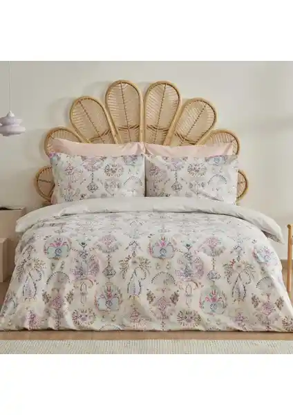 Sarah Anderson Malia Çift Kişilik Nevresim Takımı: Şıklık ve Konforun Buluşması