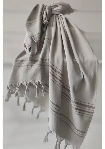 Sevim Çizgili Havlu Peştemal 90x170cm – Şıklık ve İşlevselliğin Birleşimi