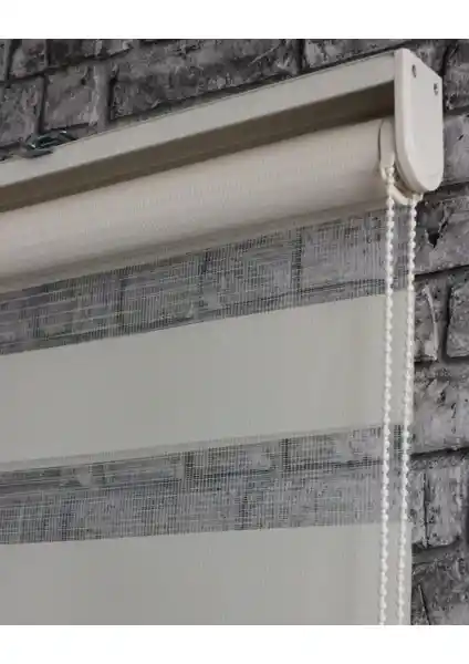 Sezerler Perde Ekonomik Krem Zebra Perde 120x260 Modern ve Çok Yönlü Dekorasyon Unsuru