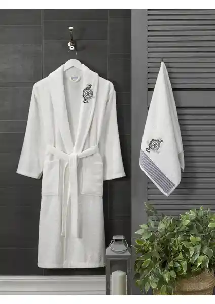 Şilay Home Havlulu Bornoz 2'li Set: Konfor ve Şıklık Sunan Modern Tasarım