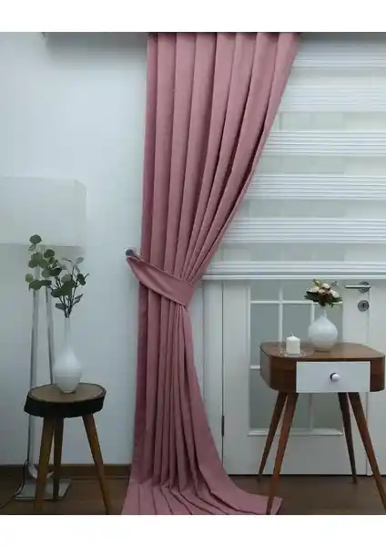Taç Blackout fon perde pudra renk seçeneği ile modern yaşam alanlarına şık dokunuş