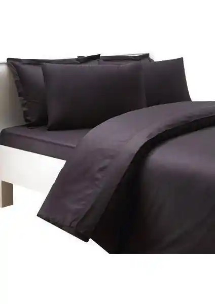 Taç Çift Kişilik Siyah Saten Nevresim Takımı: Şıklık ve Konforun Buluşması