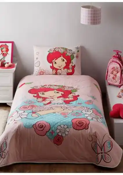 Taç Strawberry Shortcake Candy Tek Kişilik Ranforce Yatak Örtüsü: Şık ve Dayanıklı Tasarım