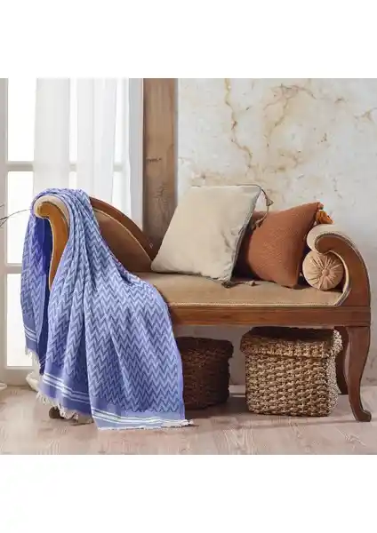 Vagonik Zigzag Pamuklu TV Battaniyesi Modern Tasarımı ve Yüksek Kalitesiyle Öne Çıkıyor