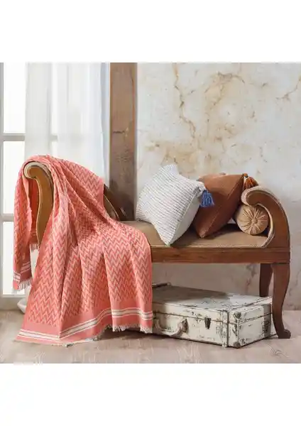 Vagonik Zigzag Pamuklu TV Battaniyesi: Şık ve Konforlu Ev Dekorasyonu İçin Ideal Tercih