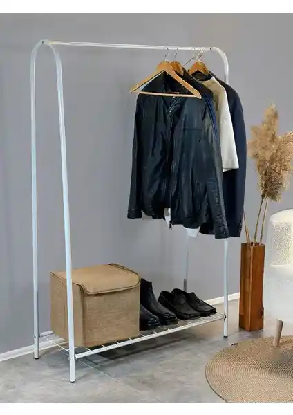 Weblonya Ayaklı Elbise Askısı: Dayanıklı ve Estetik Depolama Çözümü