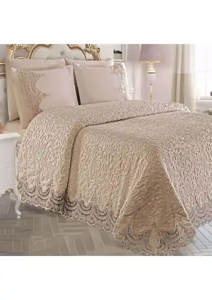 Yarençeyiz Dantelli Gelin Battaniye Seti: Şık ve Konforlu Yatak Dekorasyonu İçin Ideal