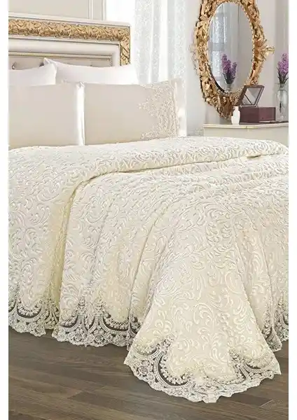 Yarençeyiz Dantelli Gelin Battaniye Seti Şıklık ve Konfor Sunan Ev Dekorasyonu Ürünü