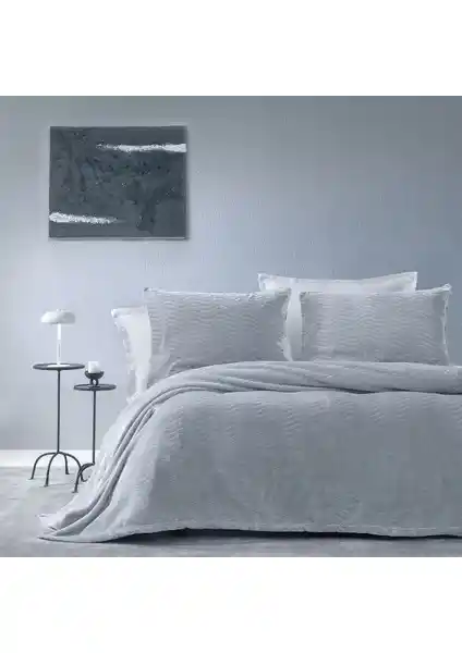 Yataş Dazel Çift Kişilik Battaniye ve Yatak Örtüsü Seti Modern Tasarım ve Dayanıklılık