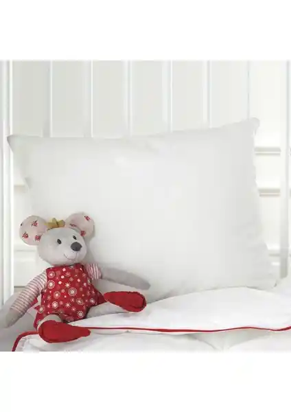 Yataş Mini DACRON® 95 Bebek Yastık ile Güvenli ve Konforlu Uyku Deneyimi