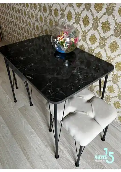 Yirmi15 Siyah Mermer Masa: Modern Tasarım ve İşlevsellik Bir Arada