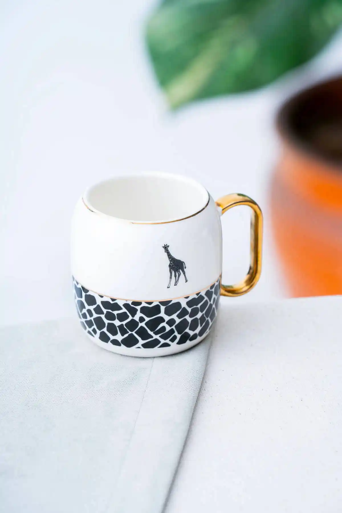 ACAR Giraffe Kupa: Hayvan Severler İçin Şık ve Dayanıklı Porselen İçin Uygun