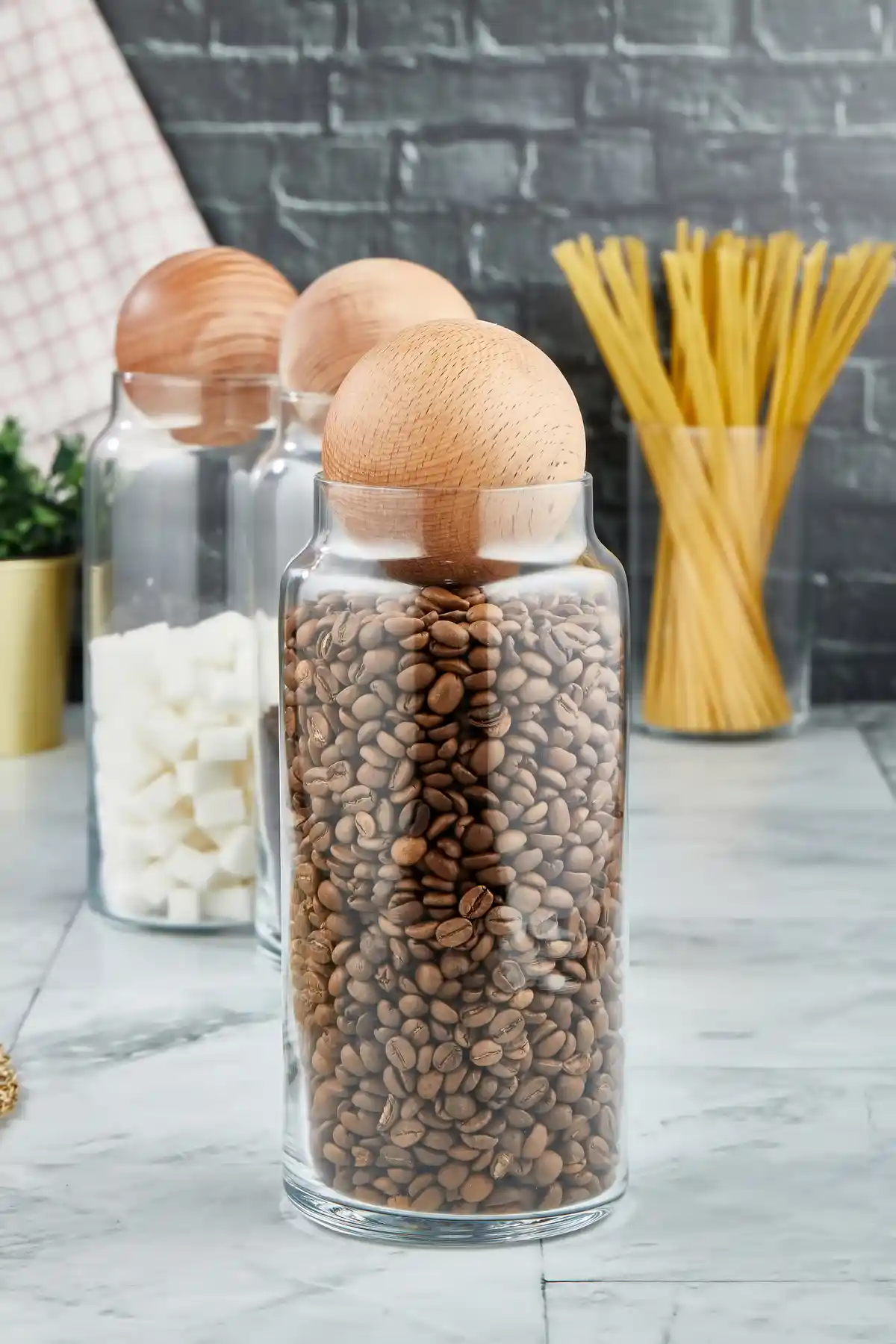 Ahşap Kapaklı Cam Kavanoz 1300 Ml - Estetik ve Fonksiyonellik Birlikte