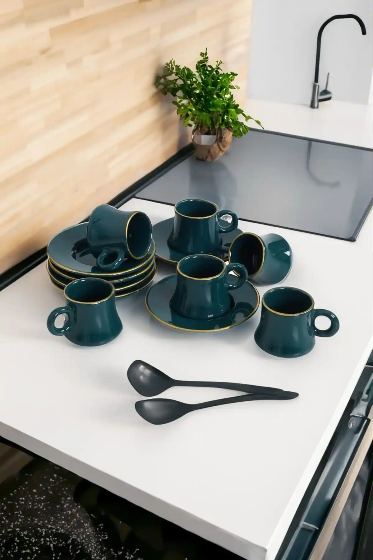 Akkoyunlu Home 6 Kişilik Yeşil Türk Kahvesi Fincanı Takımı: Estetik ve Dayanıklılık