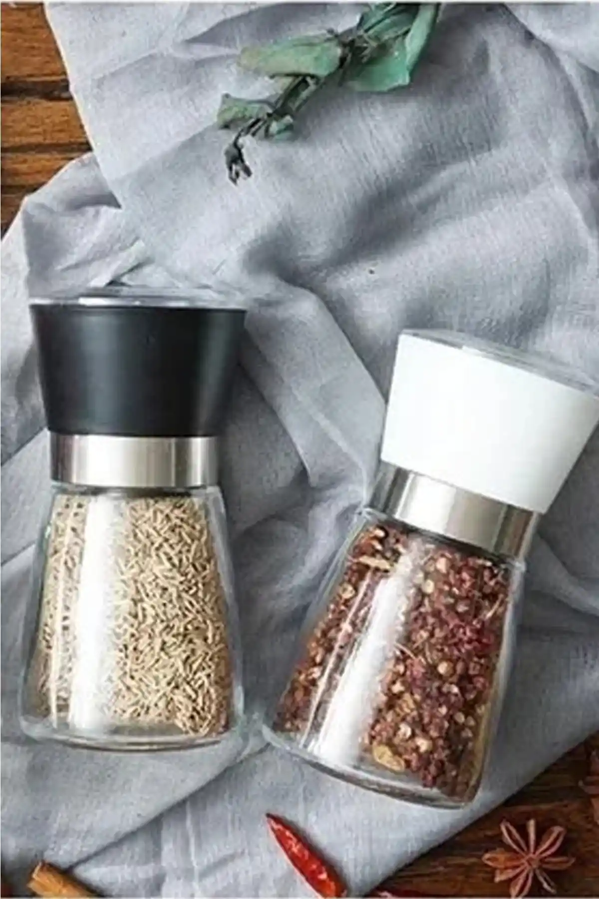 AYACO Tuz ve Karabiber Değirmeni: Modern Tasarım ve İşlevsellik Bir Arada