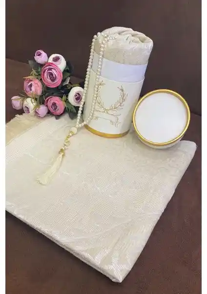 Ayhanhome Çeyizlik Hediyelik Lüks Seccade Seti ve İnci Tesbih ile Şıklık