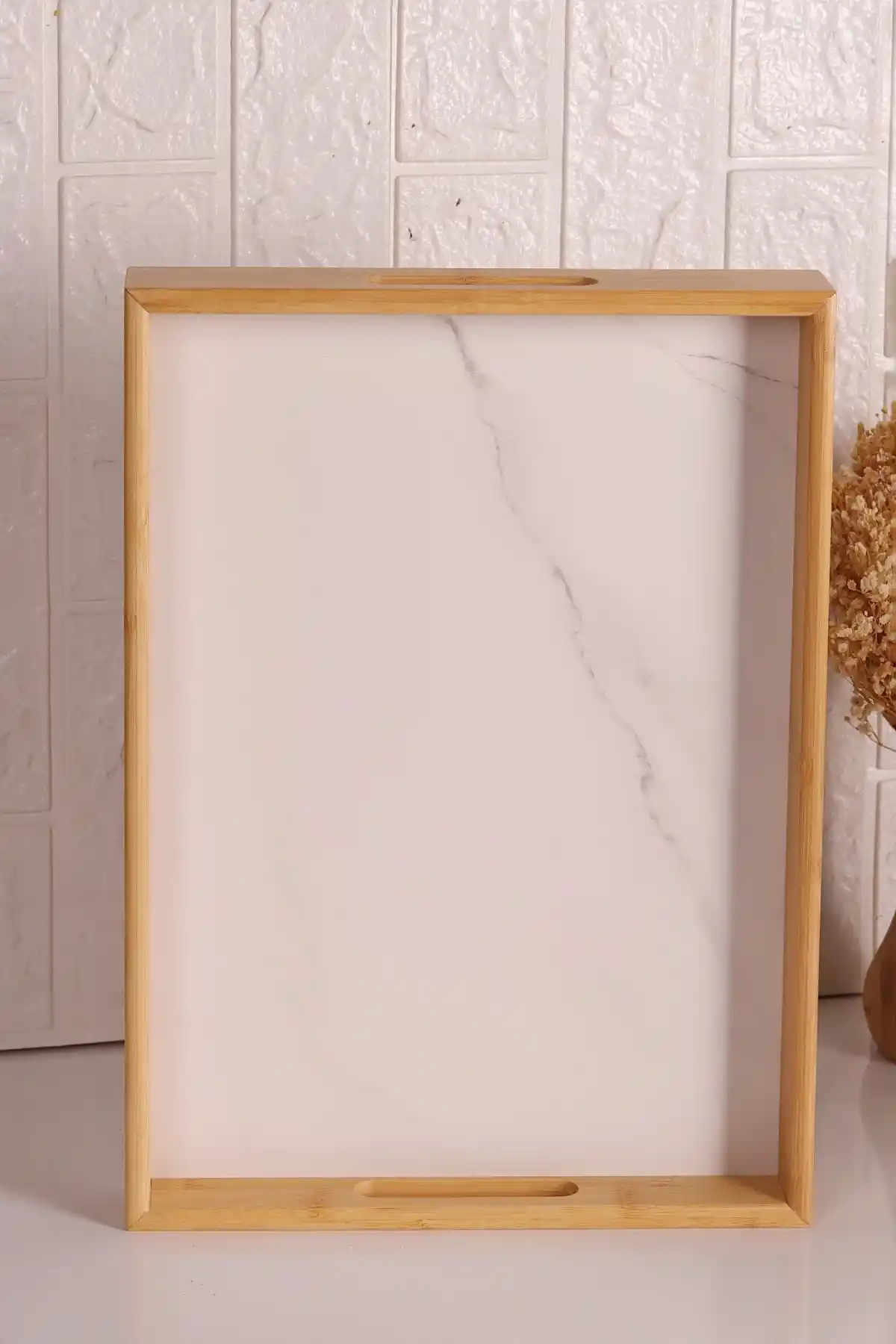 Bambum Marbella Mermer Desenli Beyaz Orta Boy Tepsi Estetik ve Dayanıklı Mutfak Aksesuarı