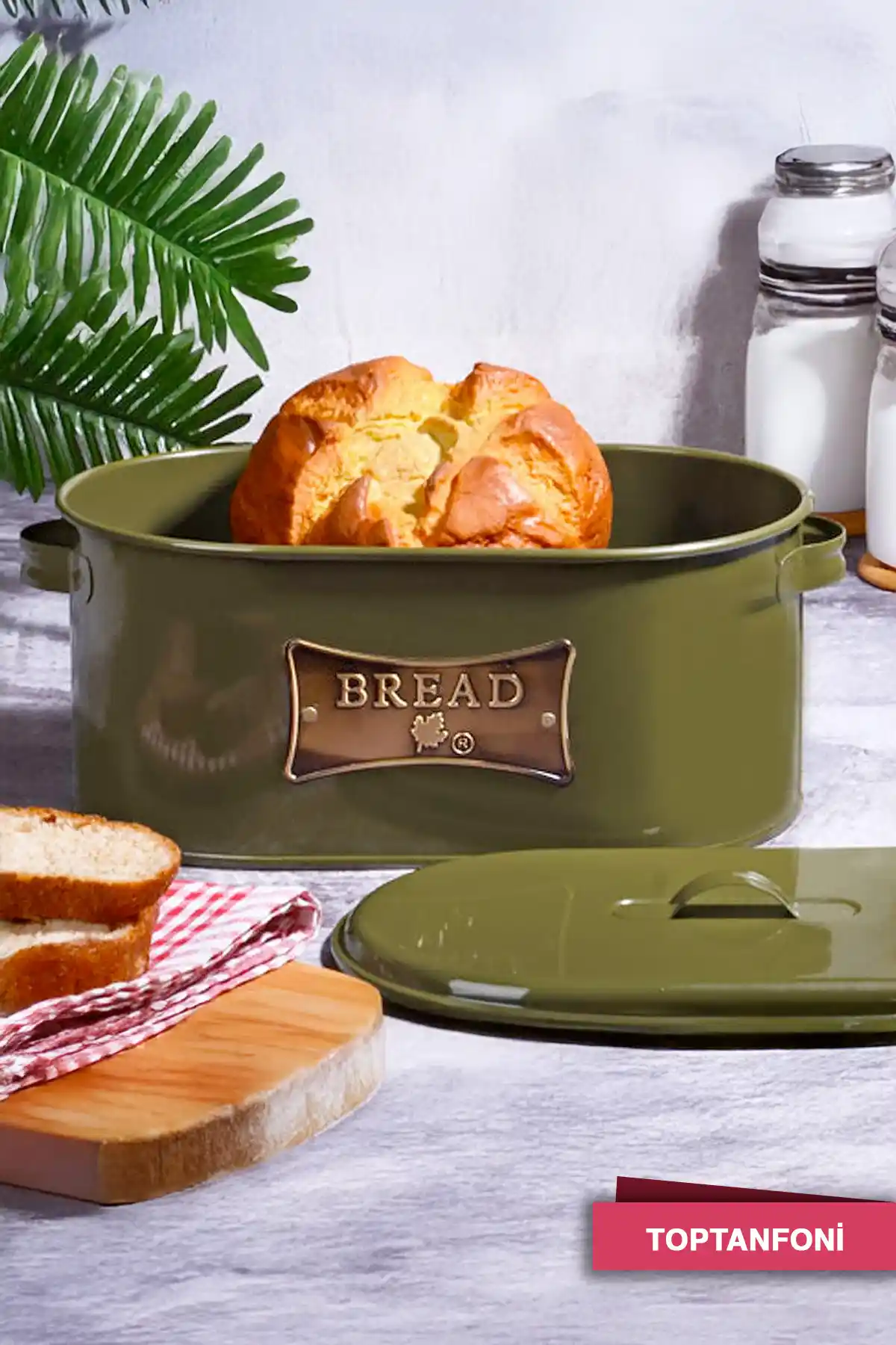 Bestofhome Metal Plaka Detaylı Nostaljik Ekmeklik: Şık ve Dayanıklı Mutfak Dekorasyonu İçin Ideal