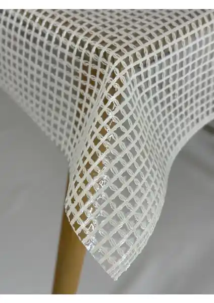 Capensis Şeffaf PVC Hasır Desenli Masa Örtüsü: Estetik ve Dayanıklı Tasarım Özellikleri