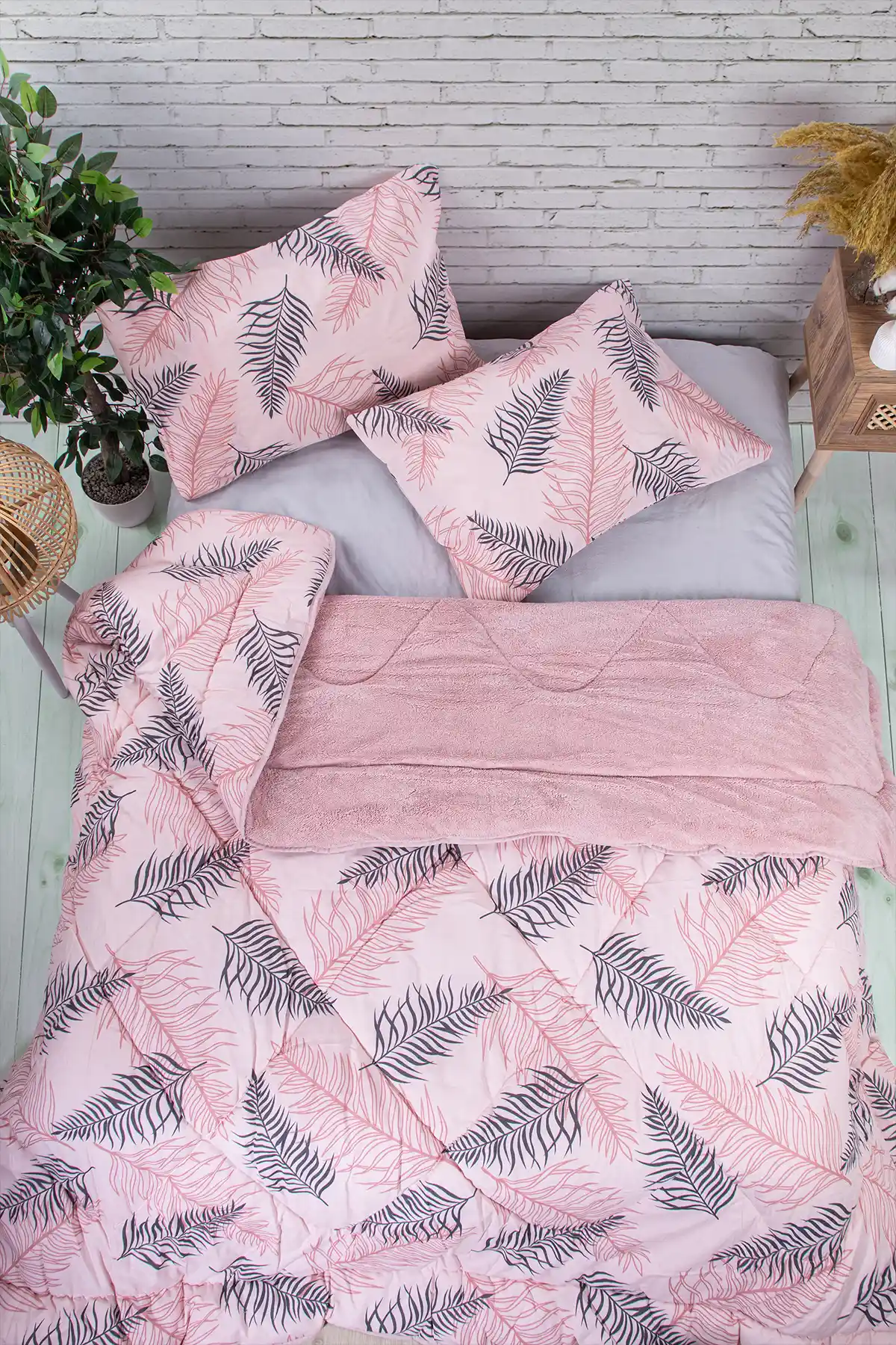 Dt Dejavu.teks Çift Kişilik Welsoft Yorgan ve Yastık Kılıfı Seti Renkli ve Konforlu Tasarım