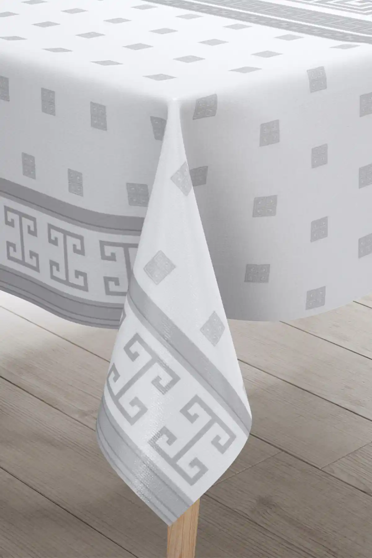 EMSAHOME Yıkanabilir ve Leke Tutmaz Masa Örtüsü: Estetik ve Fonksiyonellik Bir Arada