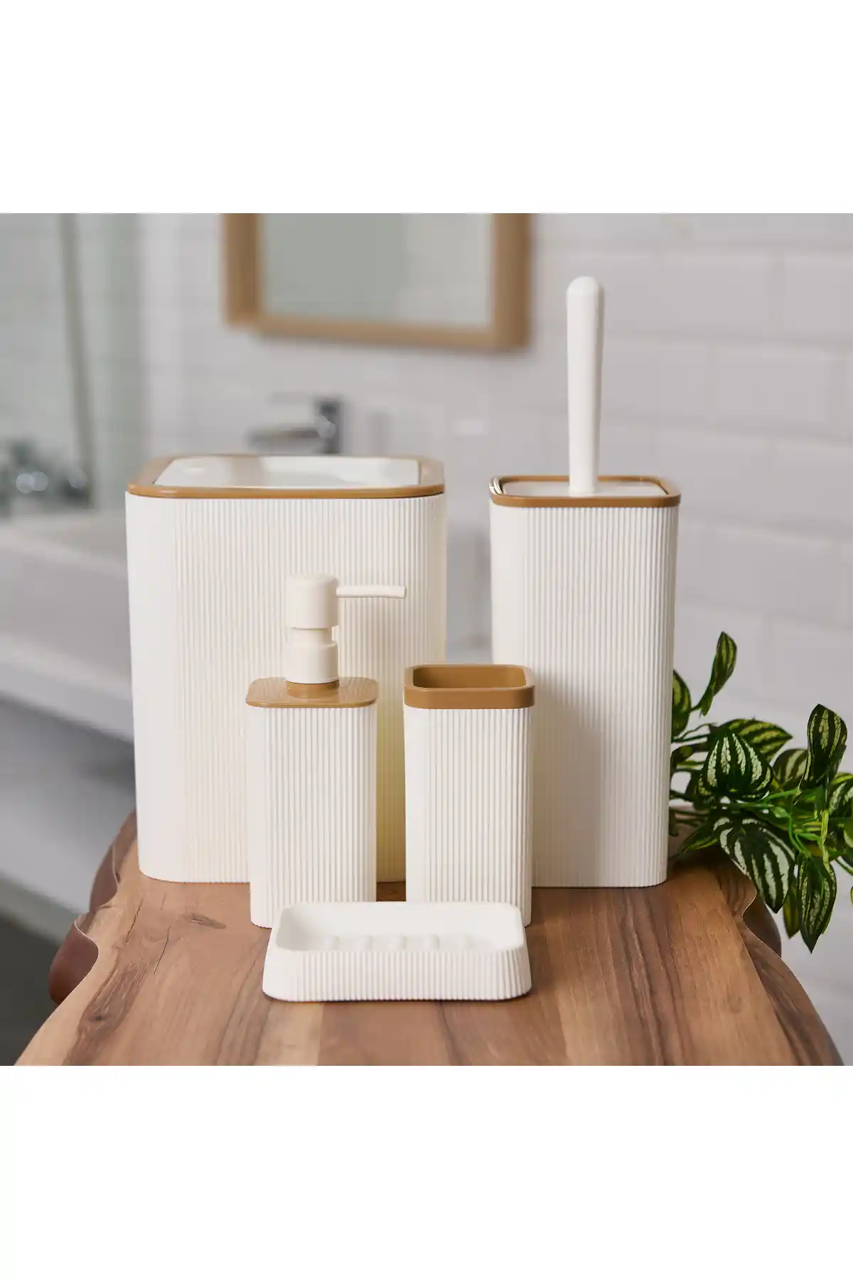 Evidea Bath Mina Due 5'li Banyo Seti Beyaz Modern Tasarım ve Kullanışlı Özellikler