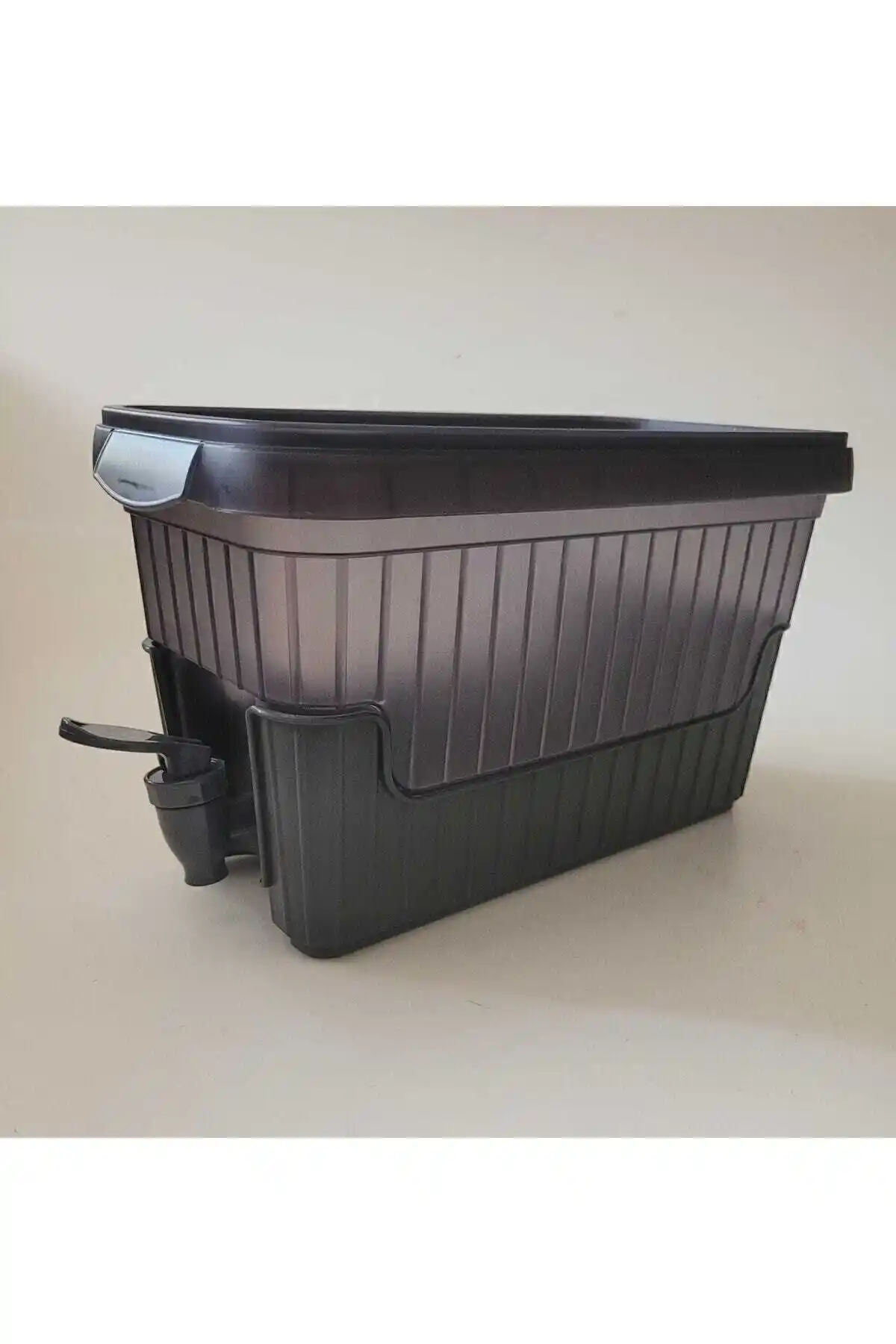 Genel Markalar Buzdolabı Sebili: Modern Tasarım ve Pratik Kullanım Özellikleri