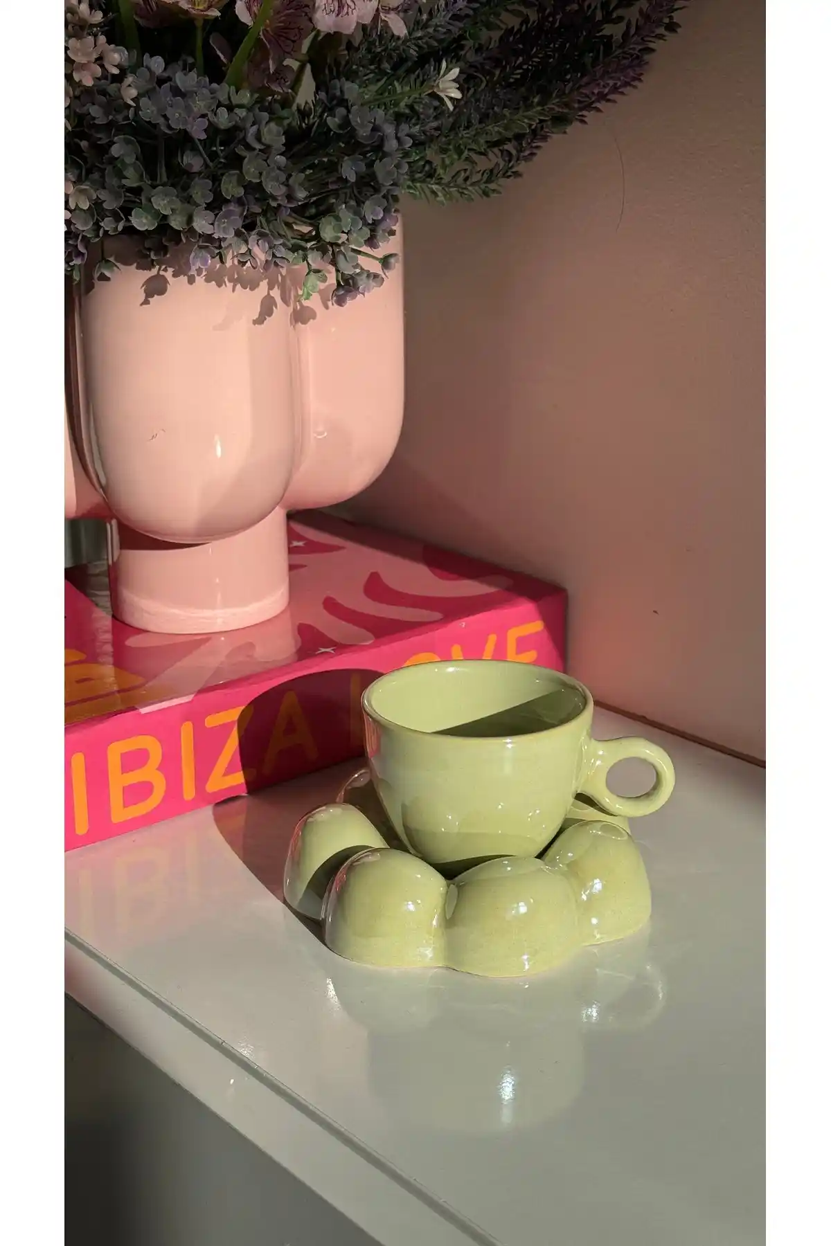 Genel Markalar Papatya Kahve Fincanı: Şık ve Dayanıklı Seramik Tasarım