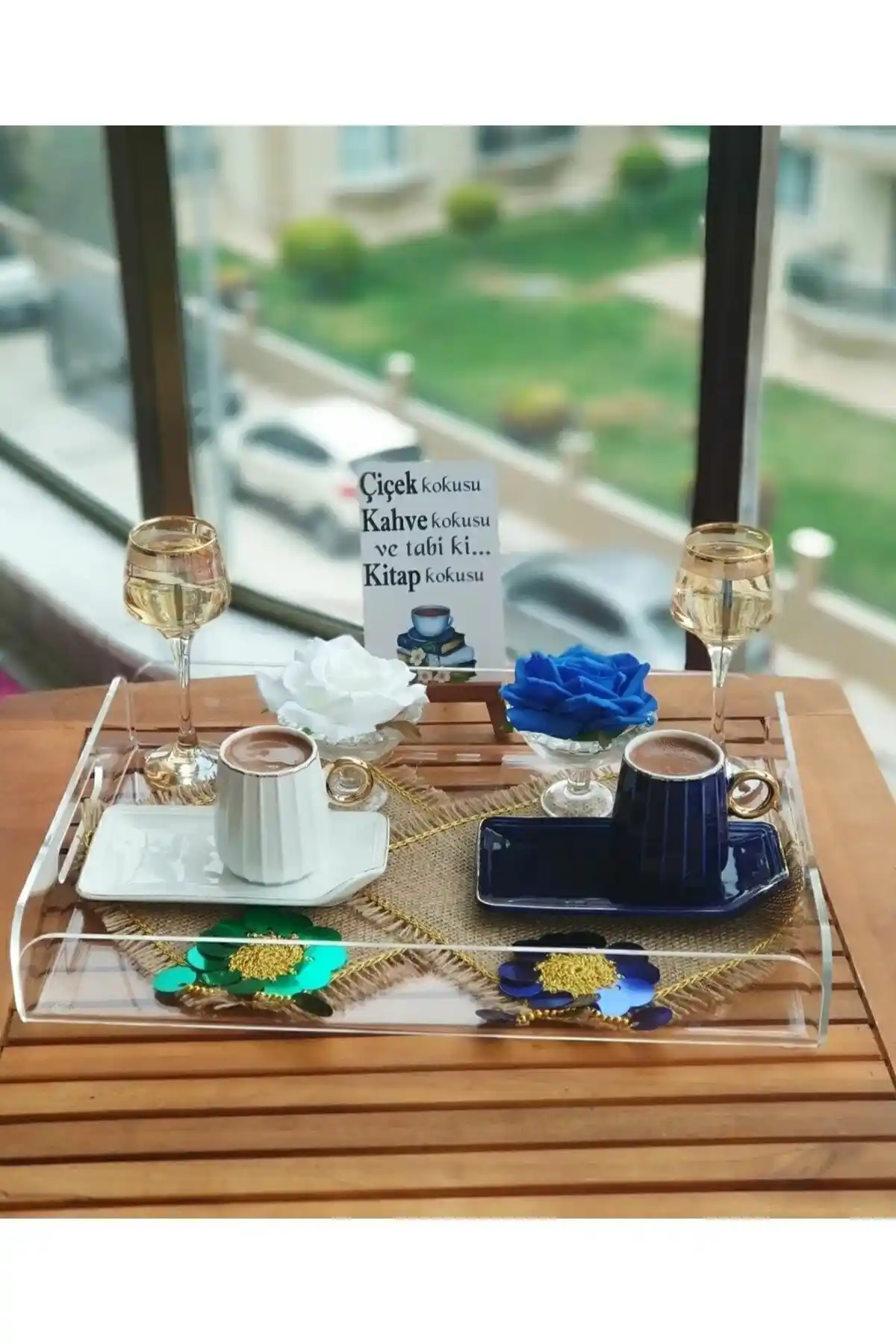 Genel Markalar Şeffaf Pleksi Tepsi 35x25 Cm Modern ve Dayanıklı Sunum Aracı