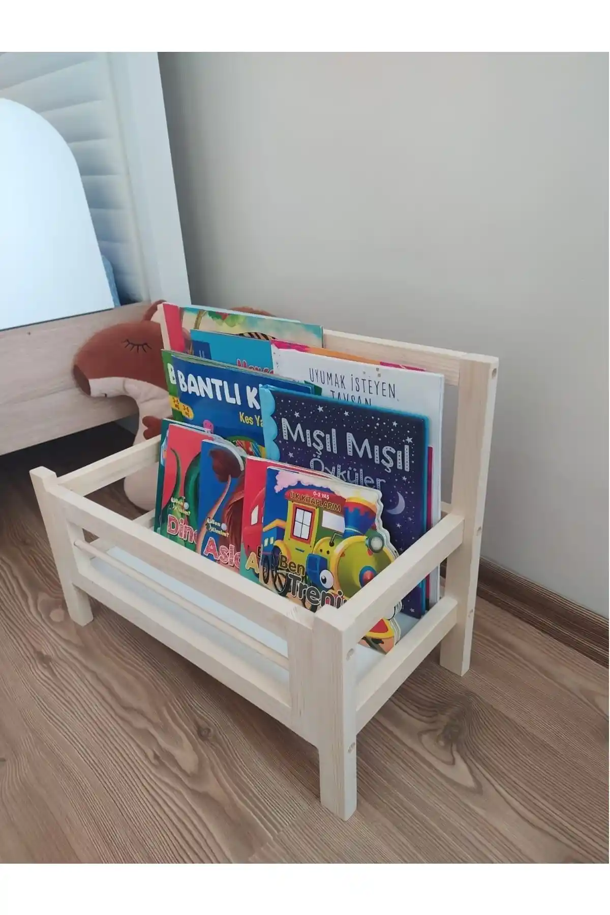 GLB Decor El İşçiliğiyle Üretilmiş Ahşap Bank ve Kitaplık - Modern ve Dayanıklı Tasarım