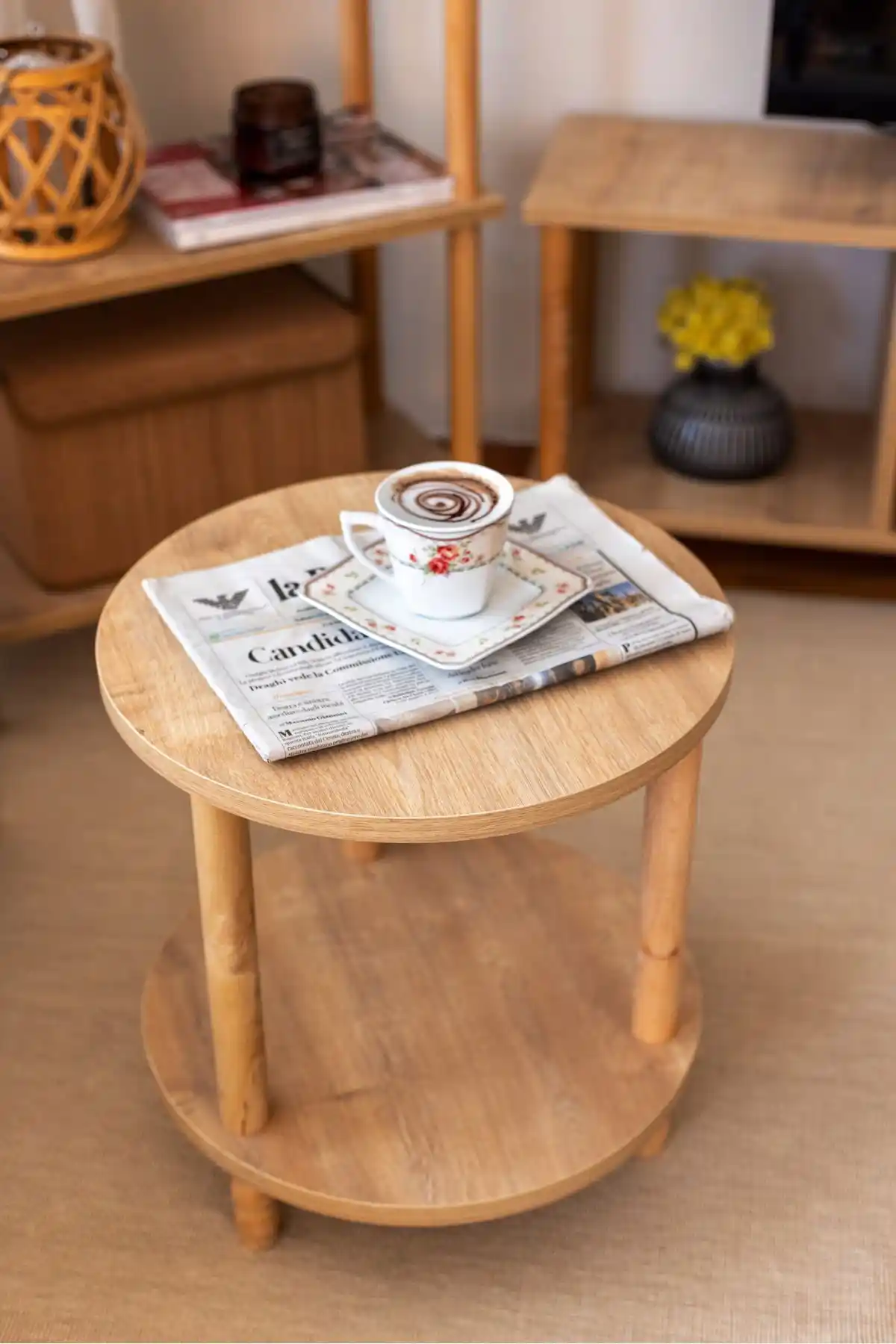 HAMUR Ahşap Ayaklı Orta Sehpa: Modern Tasarım ve Çok Amaçlı Kullanım Özellikleri